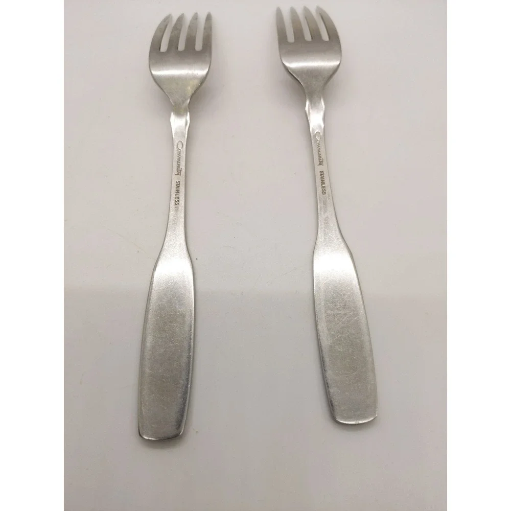 Oneida Paul Revere Dinner Forks Set of 2 Silver Stainless Steel Flatware 7